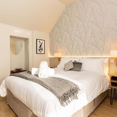 The Roost On Rock Road Hotell Barry Exteriör bild
