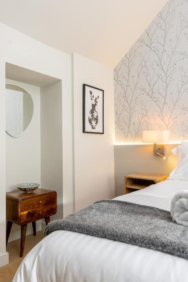 The Roost On Rock Road Hotell Barry Exteriör bild