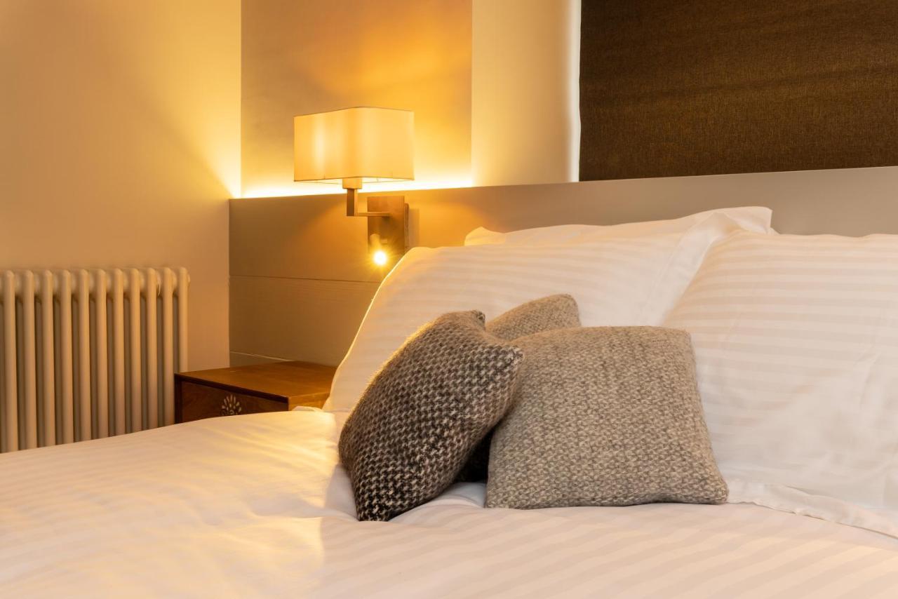 The Roost On Rock Road Hotell Barry Exteriör bild